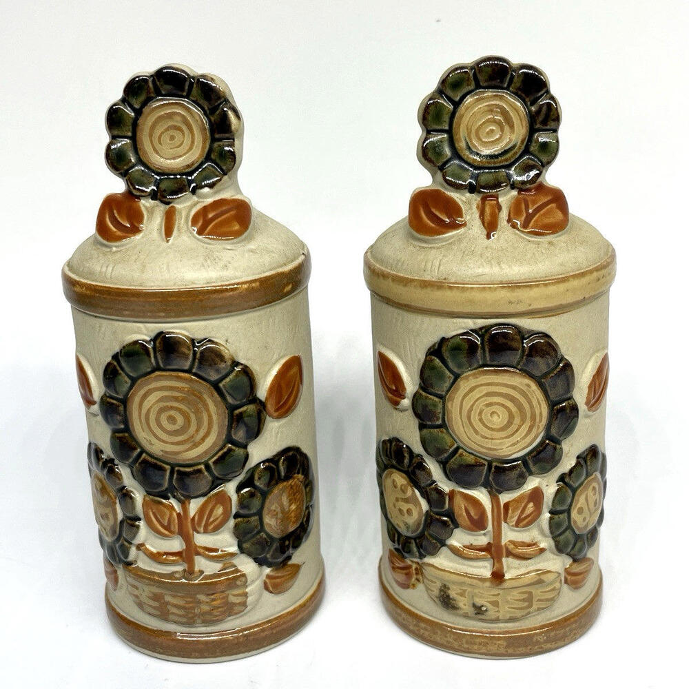 Vintage Made in Japan Sunflower Stoneware Salt Pepper Shakers 5" Pottery Set 2